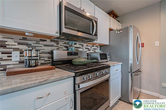 1548 Dale Lane, Bethlehem City, PA 18018