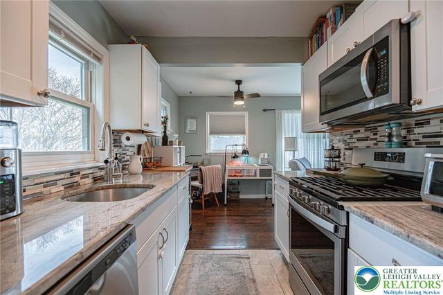1548 Dale Lane, Bethlehem City, PA 18018