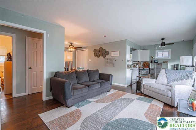 1548 Dale Lane, Bethlehem City, PA 18018