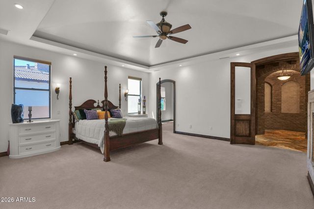 3055 E WATERMAN Way, Gilbert, AZ 85297