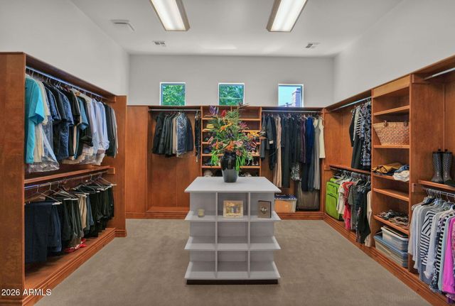 3055 E WATERMAN Way, Gilbert, AZ 85297