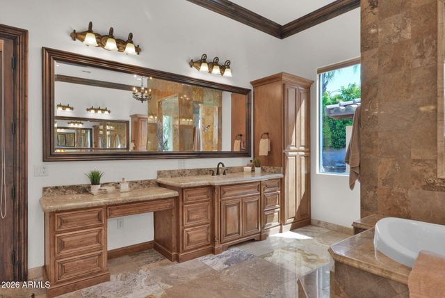 3055 E WATERMAN Way, Gilbert, AZ 85297