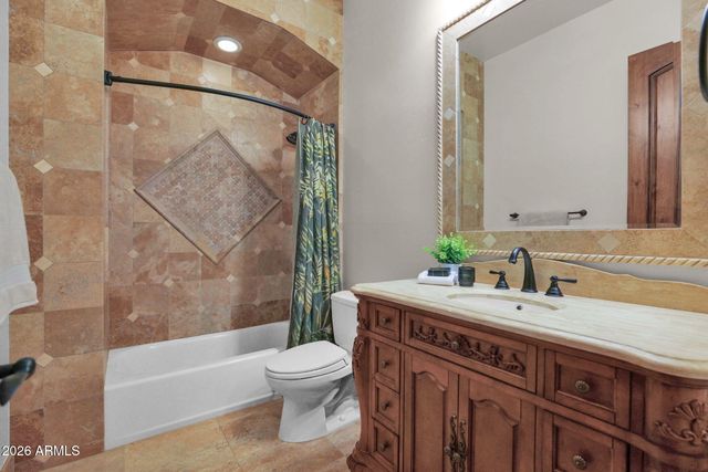 3055 E WATERMAN Way, Gilbert, AZ 85297