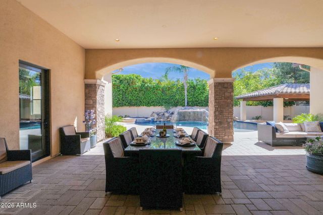 3055 E WATERMAN Way, Gilbert, AZ 85297