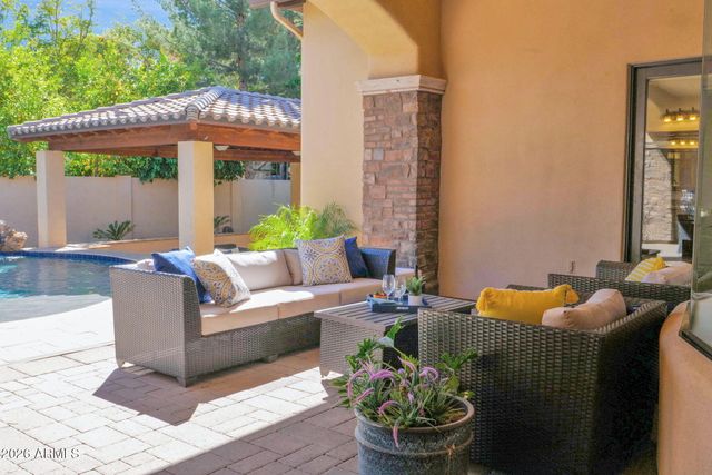 3055 E WATERMAN Way, Gilbert, AZ 85297