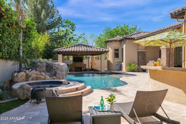 3055 E WATERMAN Way, Gilbert, AZ 85297