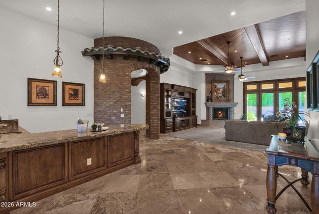 3055 E WATERMAN Way, Gilbert, AZ 85297