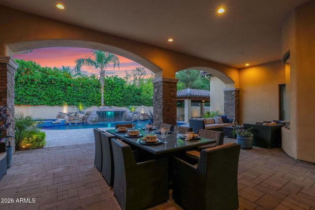 3055 E WATERMAN Way, Gilbert, AZ 85297