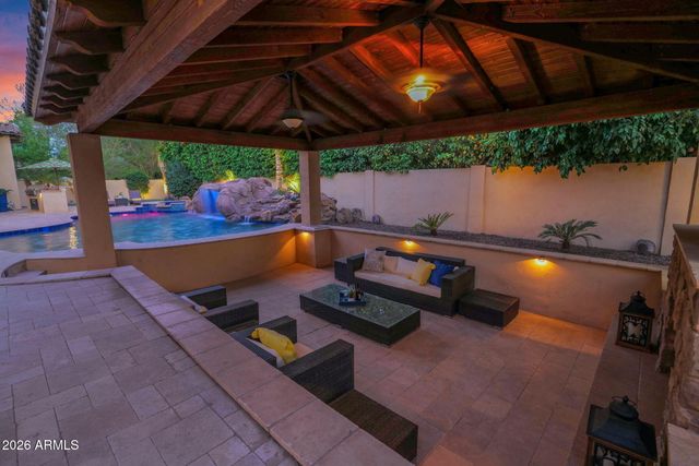 3055 E WATERMAN Way, Gilbert, AZ 85297