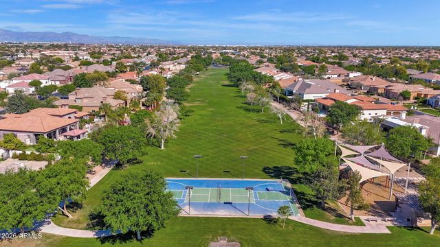 3055 E WATERMAN Way, Gilbert, AZ 85297