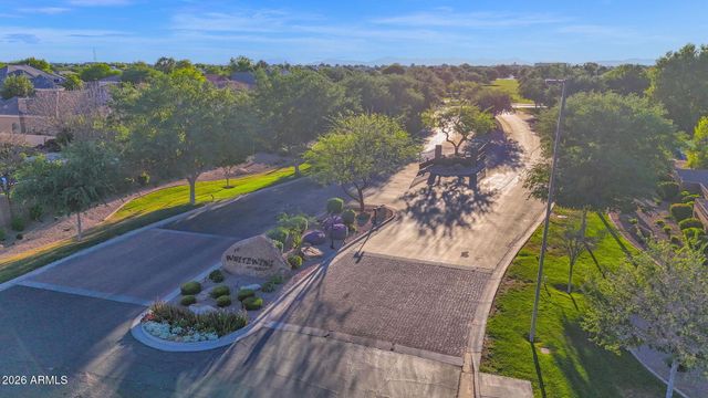 3055 E WATERMAN Way, Gilbert, AZ 85297