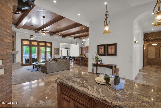 3055 E WATERMAN Way, Gilbert, AZ 85297