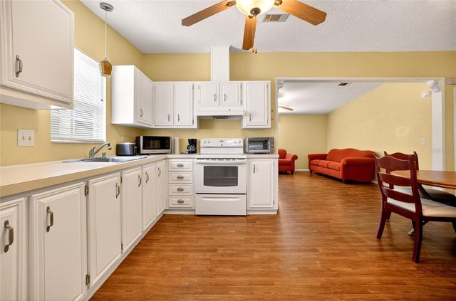 1222 ZAPATA PLACE, Lady Lake, FL 32159