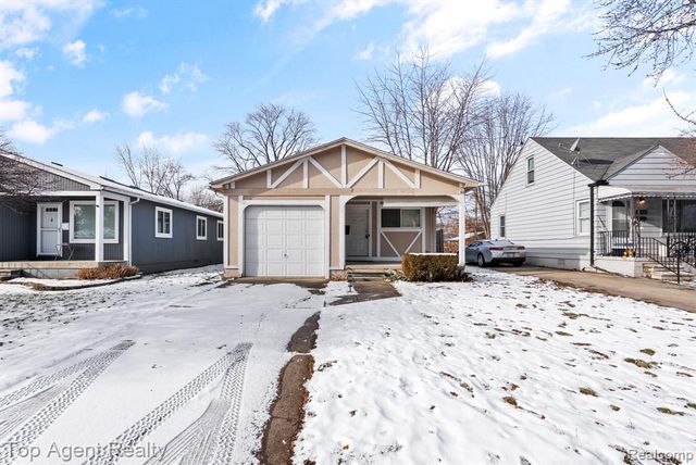 24297 Dale Avenue, Eastpointe, MI 48021