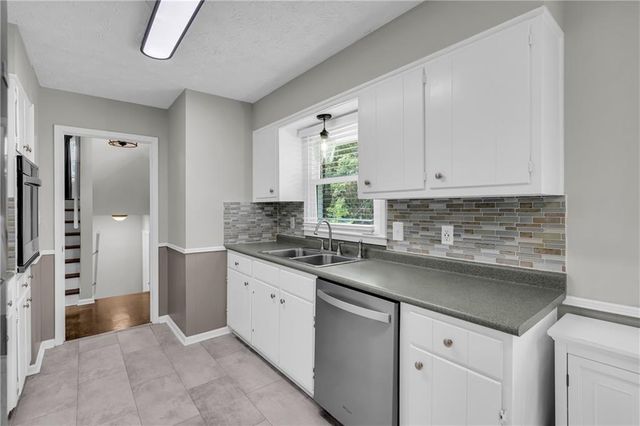 474 Royal Oaks Terrace, Stone Mountain, GA 30087