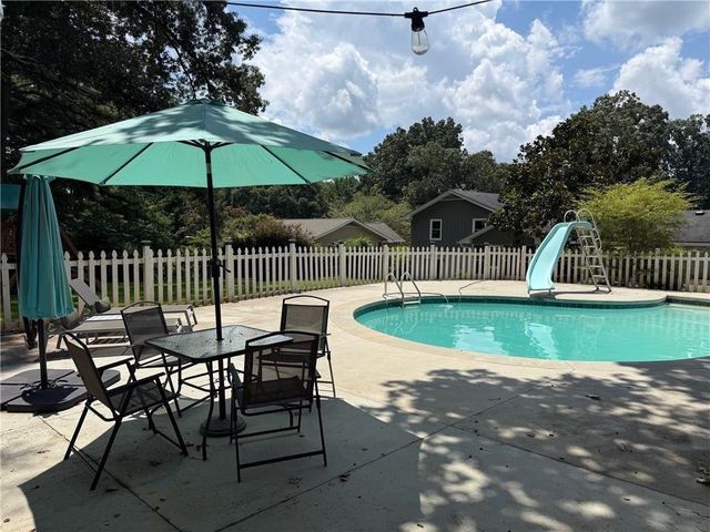 474 Royal Oaks Terrace, Stone Mountain, GA 30087