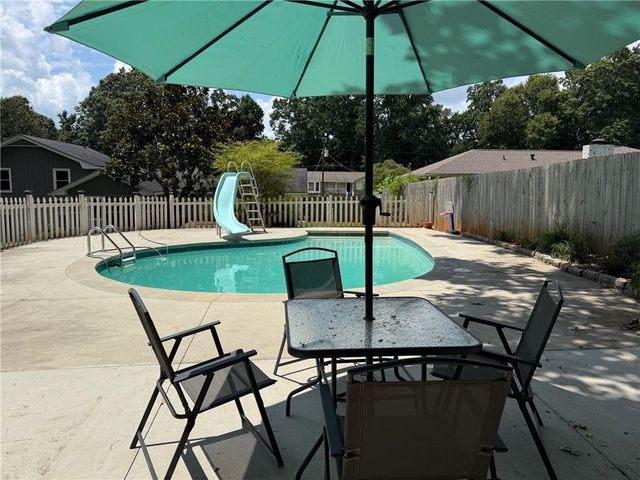 474 Royal Oaks Terrace, Stone Mountain, GA 30087