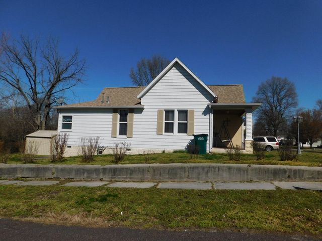 300 N Lincoln Avenue, Monett, MO 65708