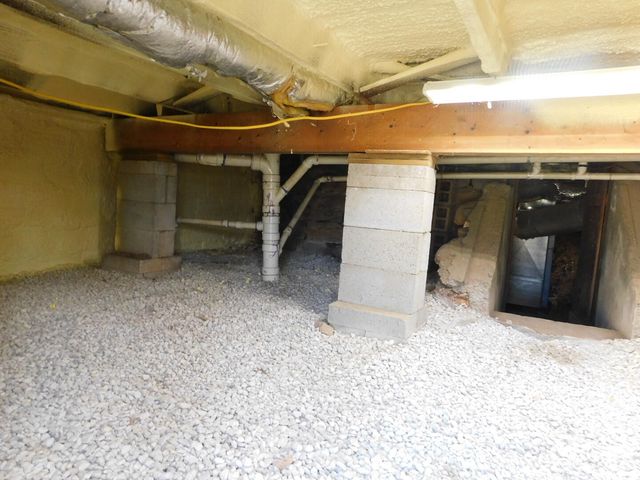 300 N Lincoln Avenue, Monett, MO 65708