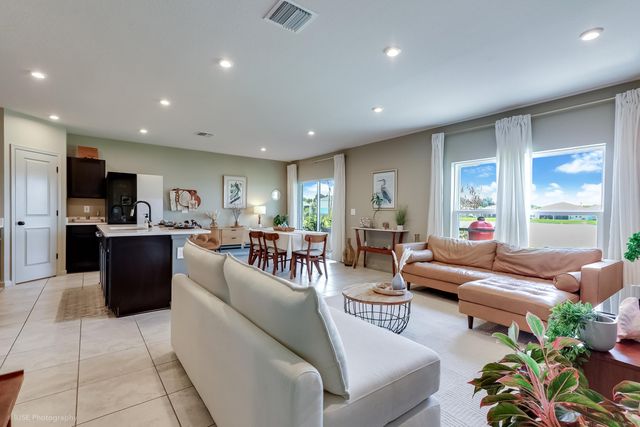 423 Acai Lane, Fort Pierce, FL 34981