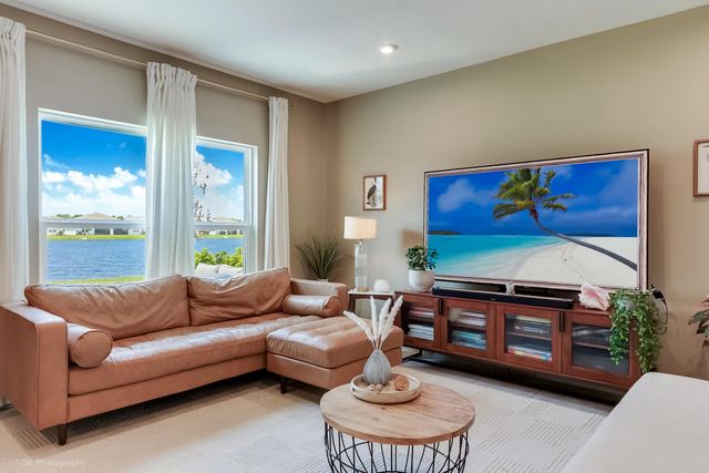 423 Acai Lane, Fort Pierce, FL 34981