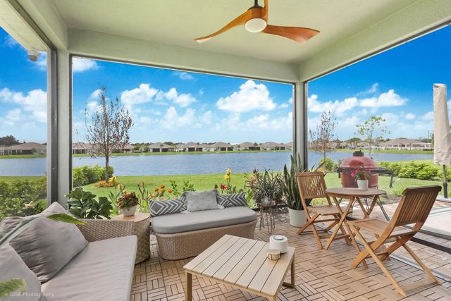 423 Acai Lane, Fort Pierce, FL 34981