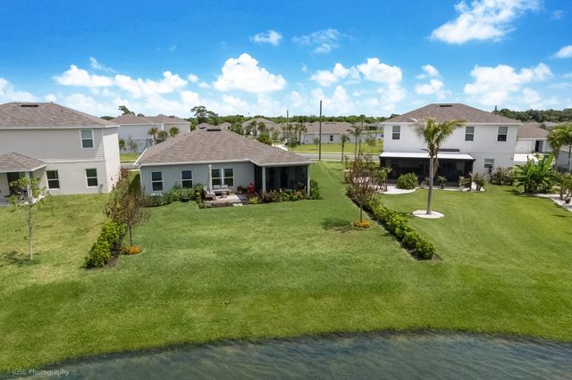 423 Acai Lane, Fort Pierce, FL 34981