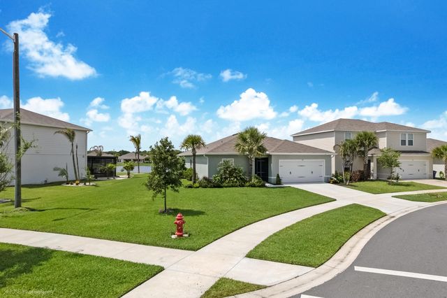 423 Acai Lane, Fort Pierce, FL 34981
