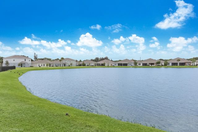 423 Acai Lane, Fort Pierce, FL 34981
