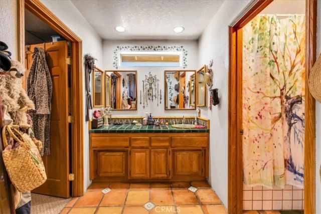 10341 Pinon Avenue, Morongo Valley, CA 92256