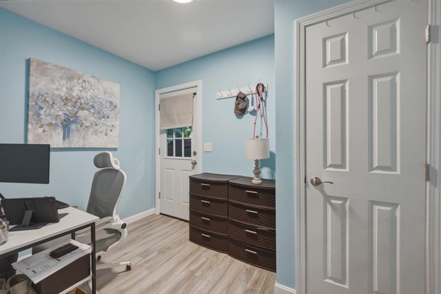 13 Charlestown Place, Derry, NH 03038