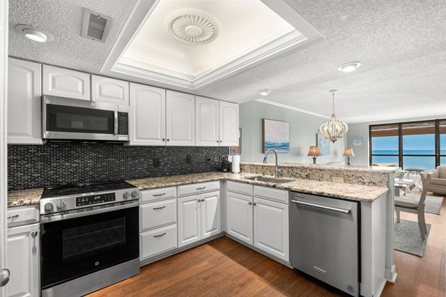 523 S Ocean Blvd Apt 607, North Myrtle Beach, SC 29582