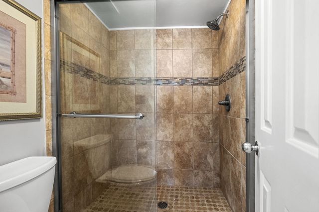 523 S Ocean Blvd Apt 607, North Myrtle Beach, SC 29582