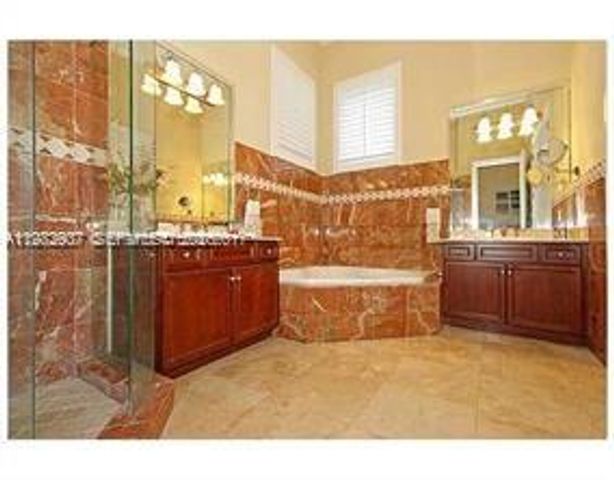 9503 SW 89th Pl 0, Miami, FL 33176