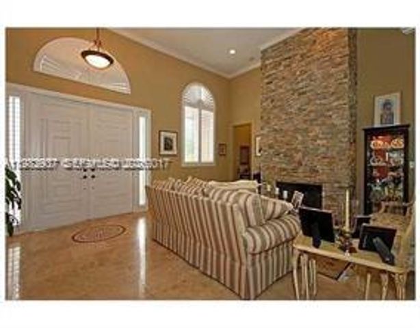 9503 SW 89th Pl 0, Miami, FL 33176