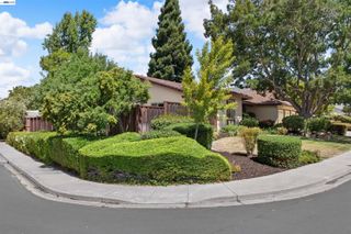 2534 Marsh Dr, San Ramon, CA 94583