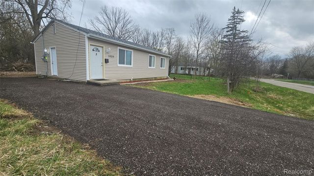 1409 W Princeton Avenue, Mt. Morris Township, MI 48505