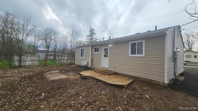 1409 W Princeton Avenue, Mt. Morris Township, MI 48505
