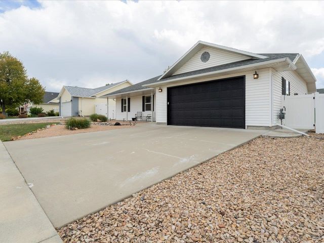 2230 American Way, Montrose, CO 81401