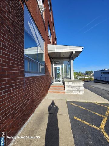 210 Sylvan Avenue B5, Englewood Cliffs, NJ 07632