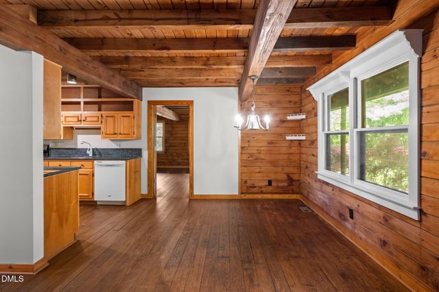 643 Old Stone House Road, Chapel Hill, NC 27516