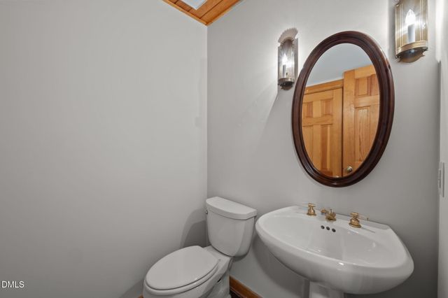 643 Old Stone House Road, Chapel Hill, NC 27516