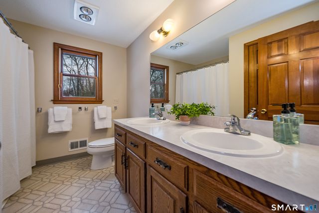 145 Hollister Drive, Avon, CT 06001