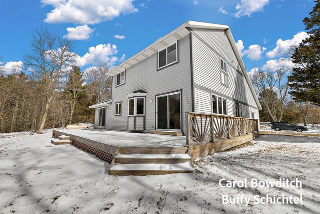 10367 152nd Avenue, West Olive, MI 49460