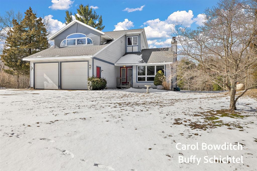 10367 152nd Avenue, West Olive, MI 49460