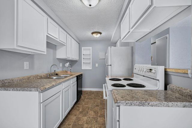 2519 Burgandy Lane, A, Columbus, OH 43232