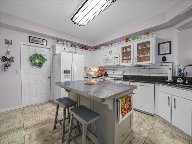 414 EAGLE RIDGE DRIVE 414, Davenport, FL 33837