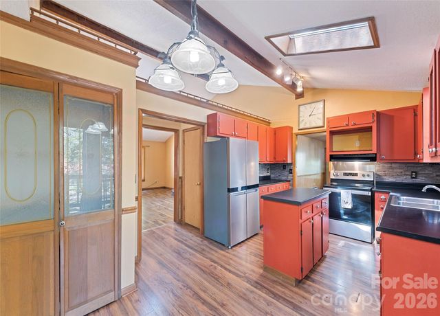 182 Laurel Branch Road, Maggie Valley, NC 28751