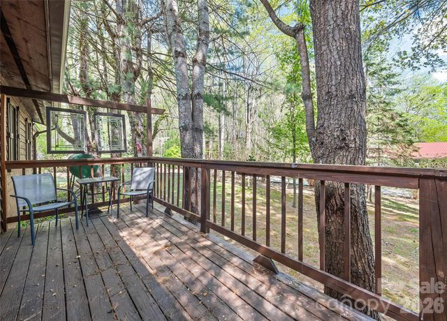 182 Laurel Branch Road, Maggie Valley, NC 28751