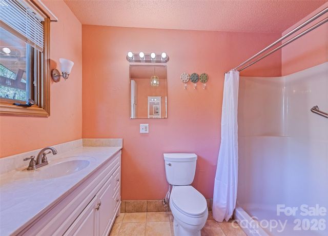 182 Laurel Branch Road, Maggie Valley, NC 28751